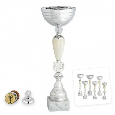 Középkategóriás serleg Lucas F