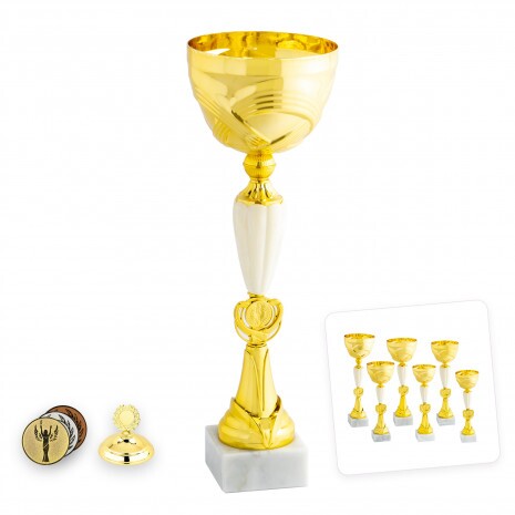 Középkategóriás serleg Lelle E